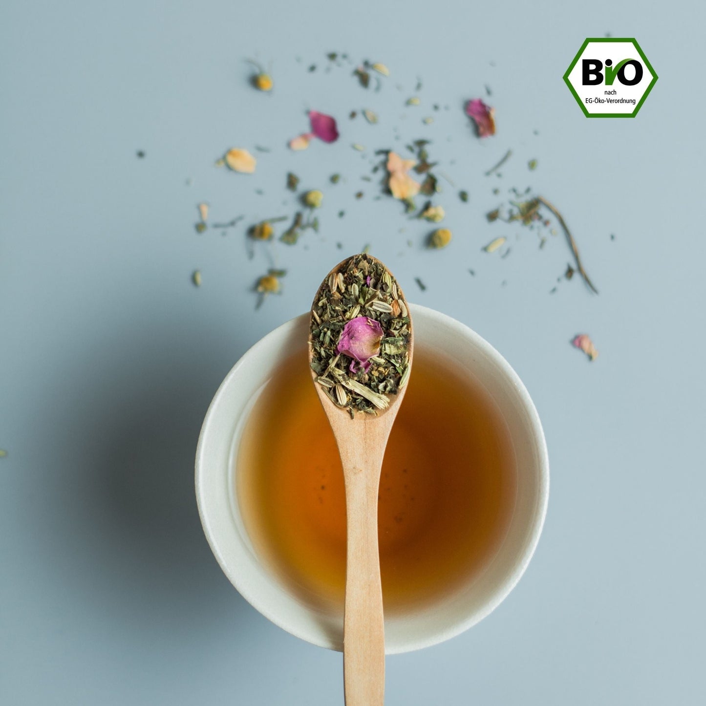 Relax tea with chamomile & rose petals